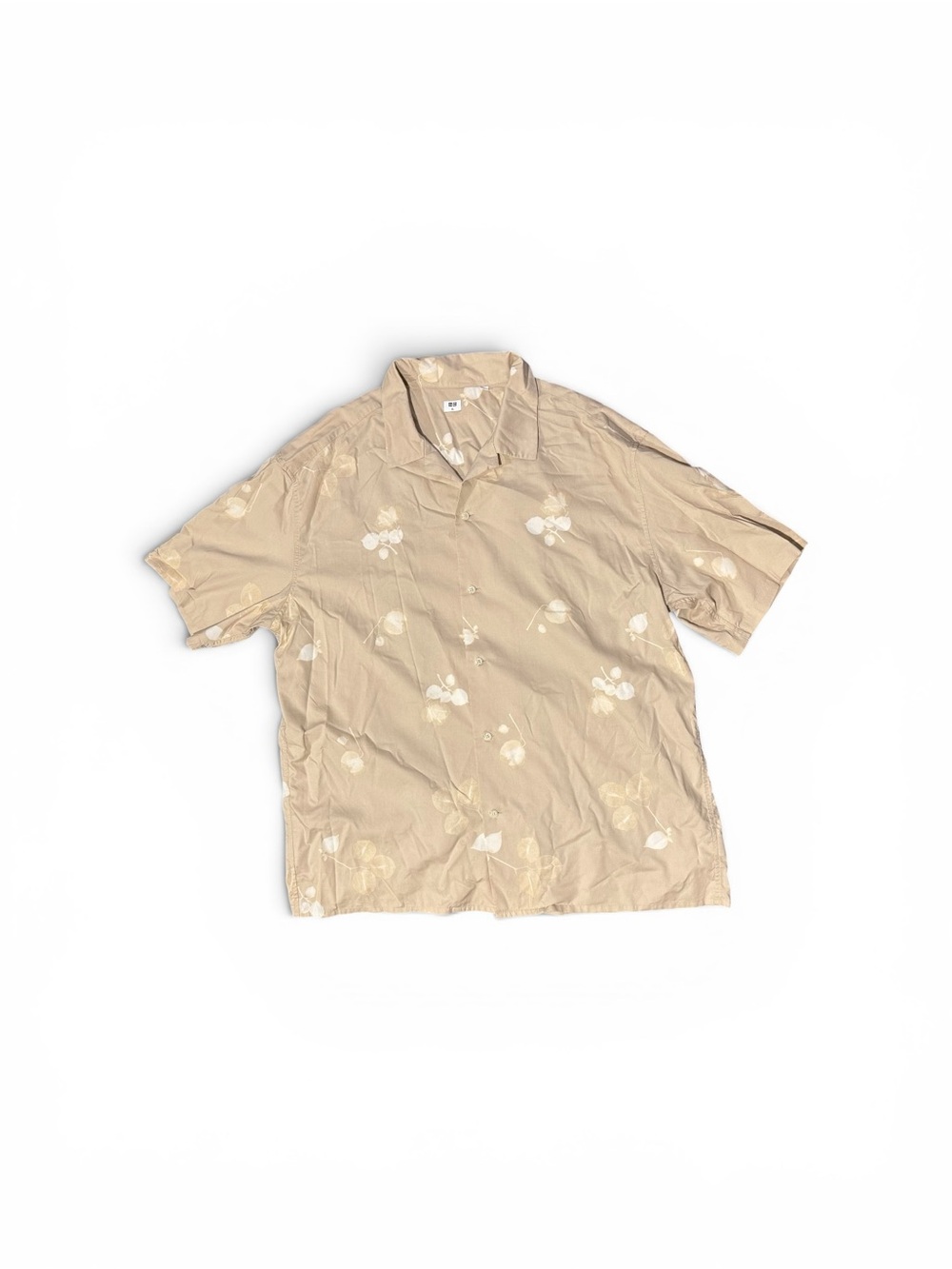 Uniqlo Men's Beige Short-Sleeve Floral Button-Down Open Collar Shirt